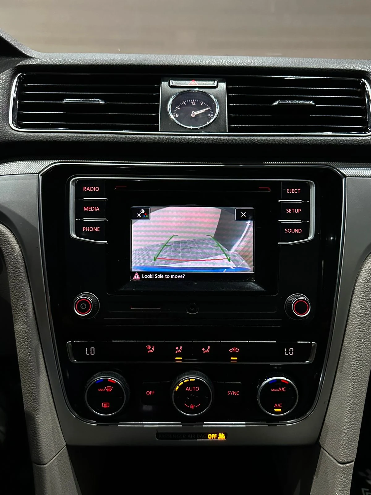 Volkswagen PASSAT 2017 - imagen 14