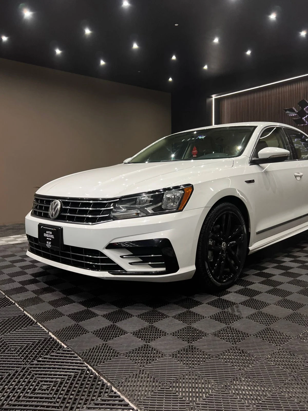 Volkswagen PASSAT R LINE 2017 - imagen 4