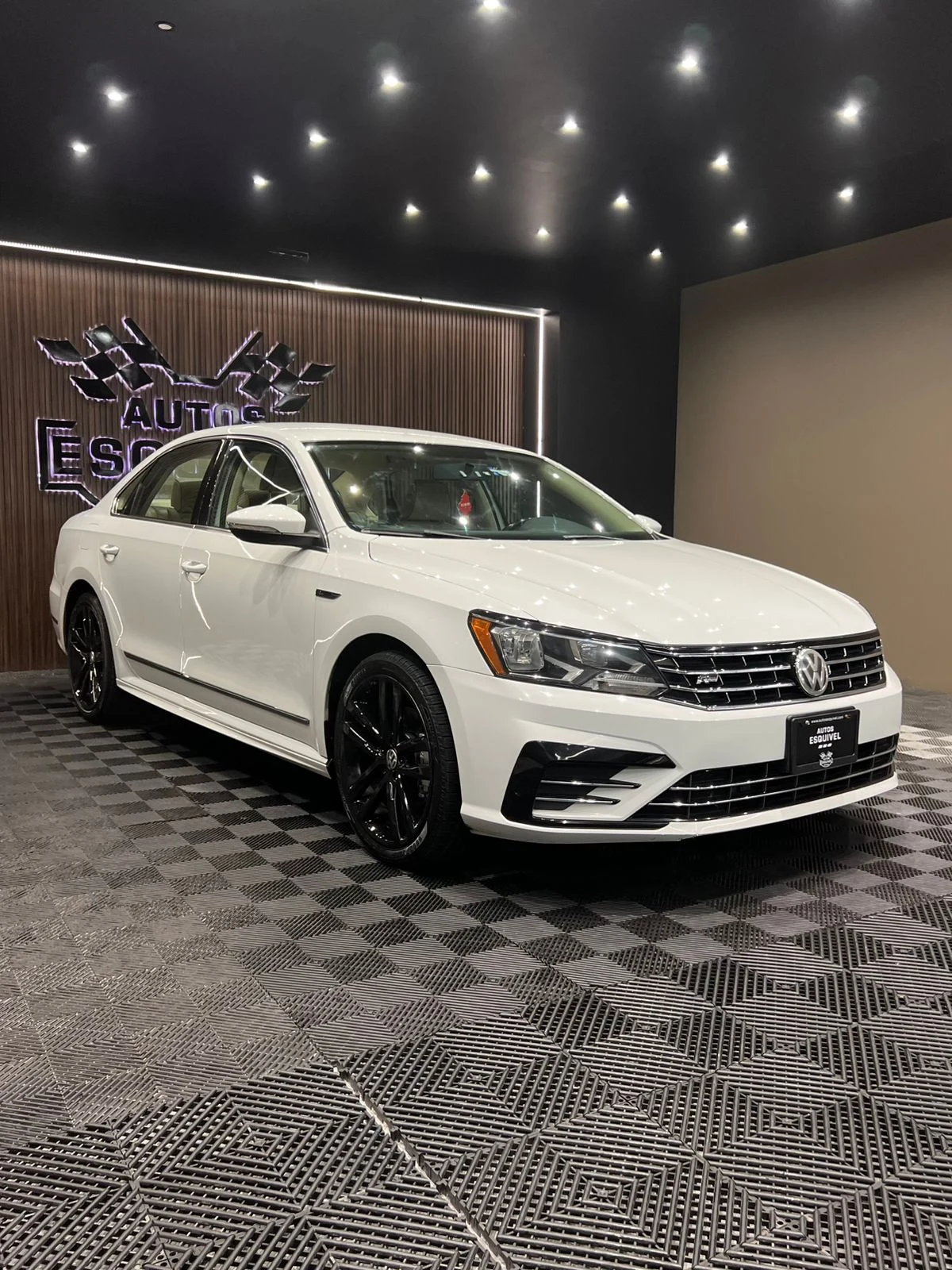 Volkswagen PASSAT R LINE 2017 - imagen 6