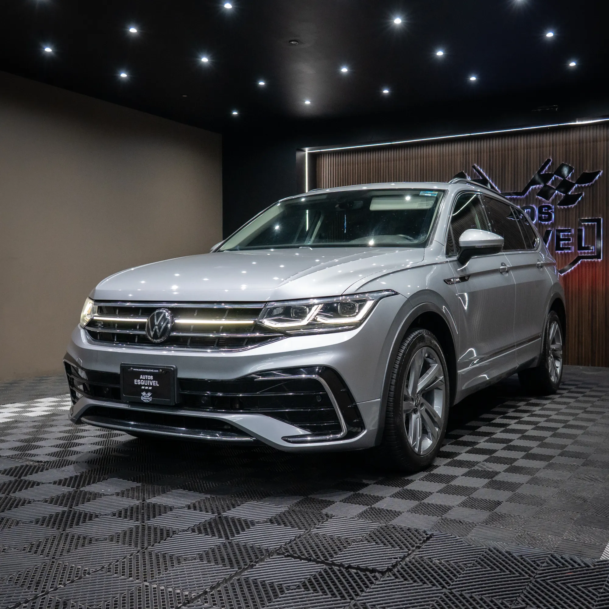 Volkswagen TIGUAN R LINE 2022 - imagen 4